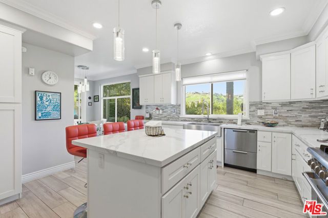 7365 Westcliff Drive, West Hills (los Angeles), CA 91307