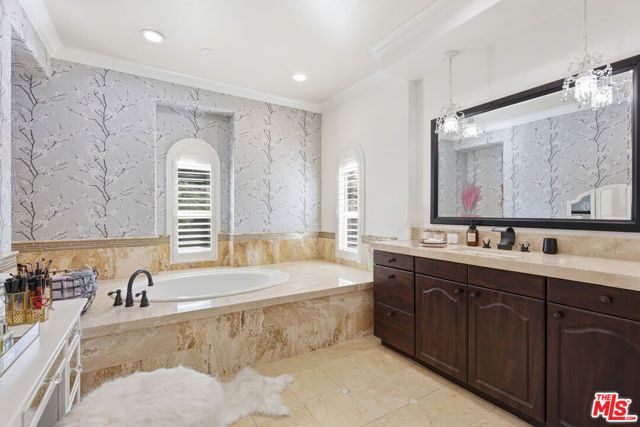 7365 Westcliff Drive, West Hills (los Angeles), CA 91307