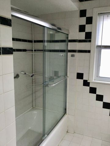 9532 Springfield Avenue, Evanston, IL 60203