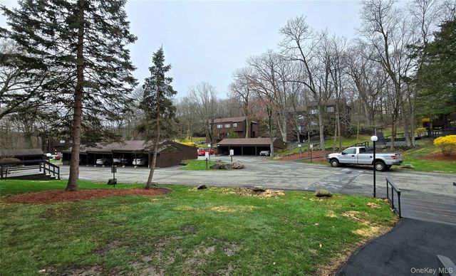 12 Redwood Drive, Highland Mills, NY 10930