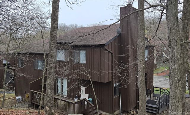 12 Redwood Drive, Highland Mills, NY 10930