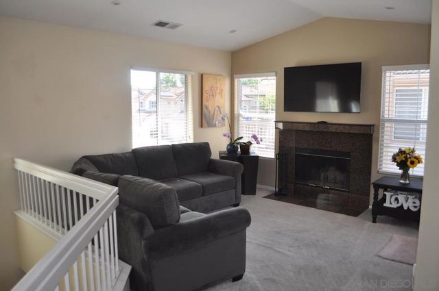 278 Brookview Ct, Santee, CA 92071