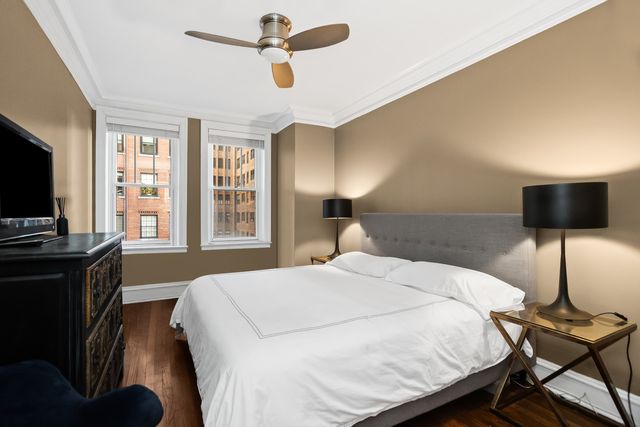 3300 N Lake Shore Drive 8D, Chicago, IL 60657