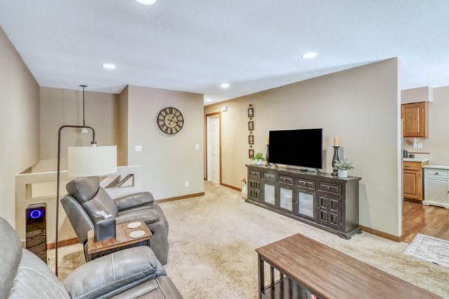 409 Oakway, Moorhead, MN 56560