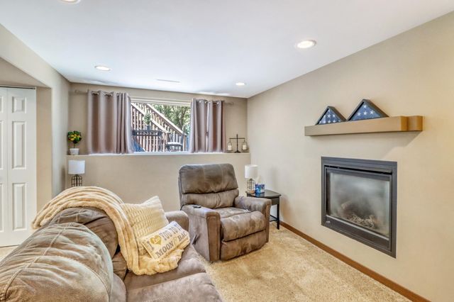 409 Oakway, Moorhead, MN 56560