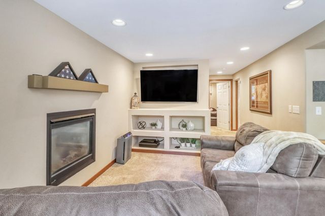409 Oakway, Moorhead, MN 56560