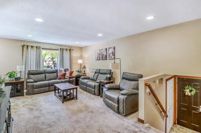 409 Oakway, Moorhead, MN 56560