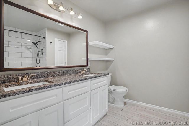 11245 S Nandina Avenue, Jenks, OK 74037