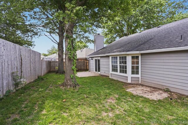 11245 S Nandina Avenue, Jenks, OK 74037