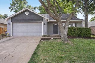 11245 S Nandina Avenue, Jenks, OK 74037
