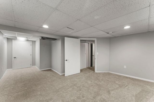 302 5th Avenue NW, Dodge Center, MN 55927