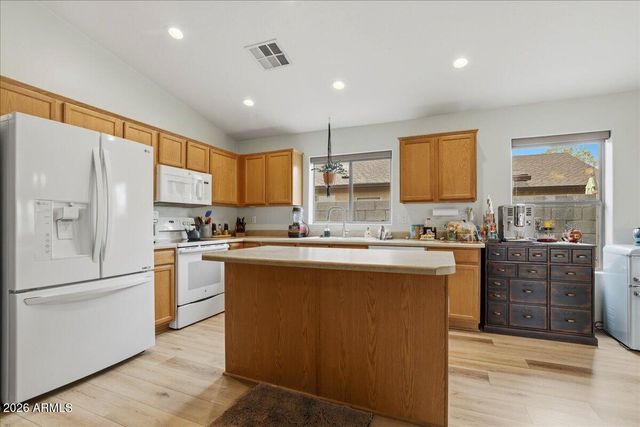 7454 E SHEPHERD HILL Lane, Prescott Valley, AZ 86315