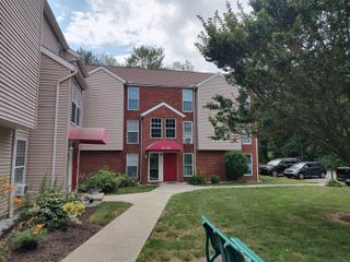 57 Heather Ridge 57, Shelton, CT 06484