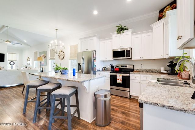 103 Grays Landing Lane, Lafayette, LA 70508