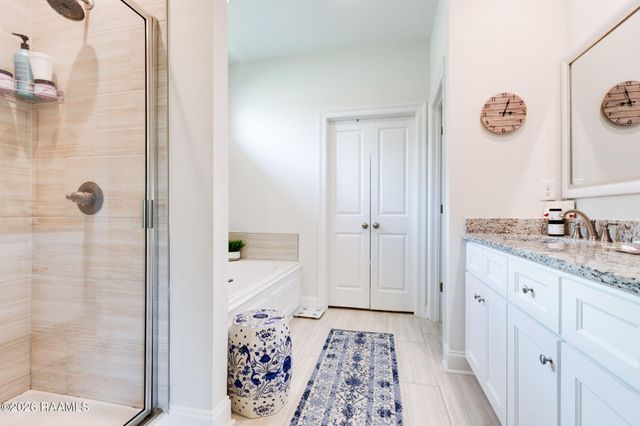 103 Grays Landing Lane, Lafayette, LA 70508
