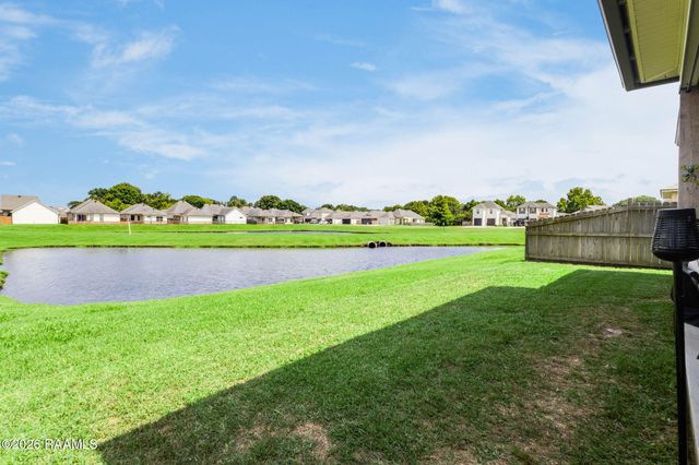 103 Grays Landing Lane, Lafayette, LA 70508