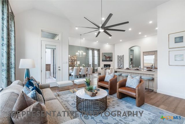 1819 Haecker View, New Braunfels, TX 78132
