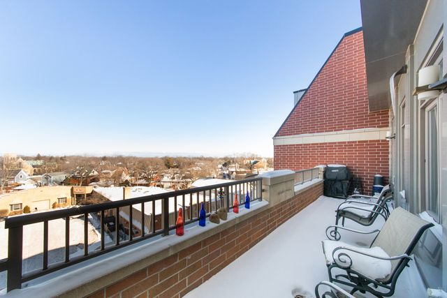 120 N Northwest Highway 506, Park Ridge, IL 60068