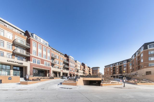 120 N Northwest Highway 506, Park Ridge, IL 60068