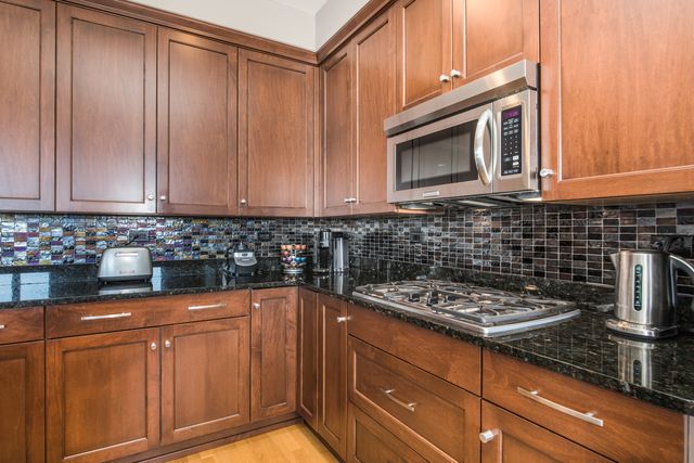 120 N Northwest Highway 506, Park Ridge, IL 60068