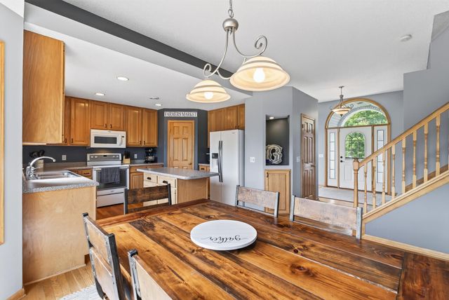 10579 Karston Avenue NE, Albertville, MN 55301