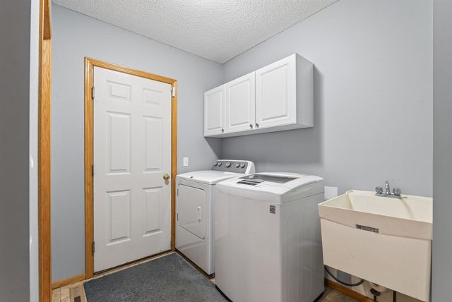 10579 Karston Avenue NE, Albertville, MN 55301