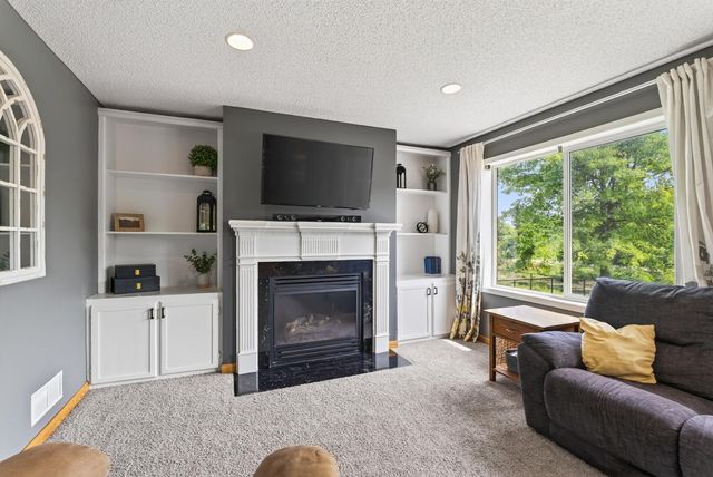 10579 Karston Avenue NE, Albertville, MN 55301