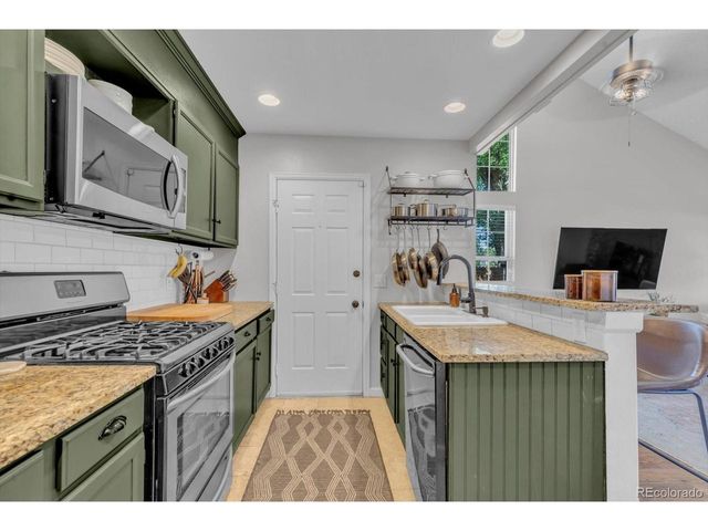 8350 W 87th Dr A, Arvada, CO 80005