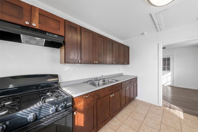 8331 Garland St Street, Houston, TX 77017