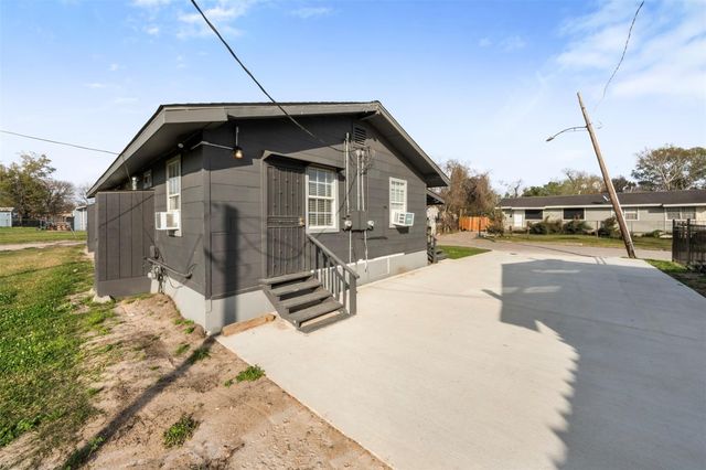 8331 Garland St Street, Houston, TX 77017