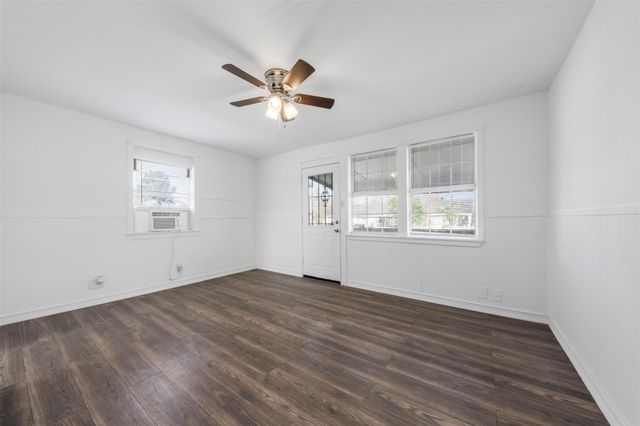 8331 Garland St Street, Houston, TX 77017