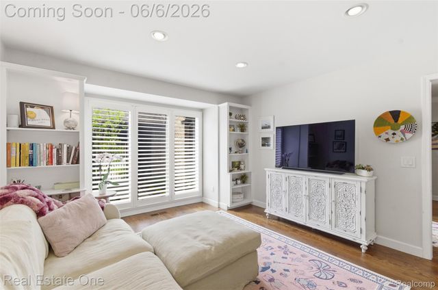 23910 Trailwood Court 82, Bingham Farms Village, MI 48025