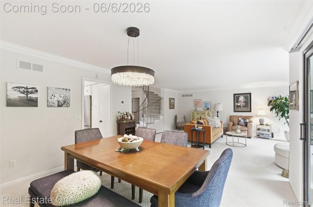 23910 Trailwood Court 82, Bingham Farms Village, MI 48025
