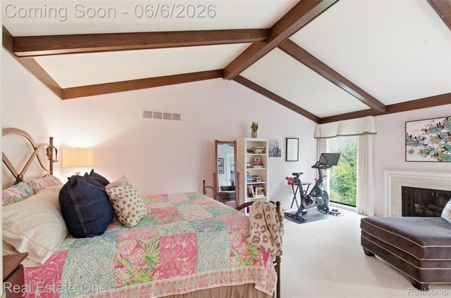 23910 Trailwood Court 82, Bingham Farms Village, MI 48025