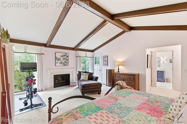 23910 Trailwood Court 82, Bingham Farms Village, MI 48025