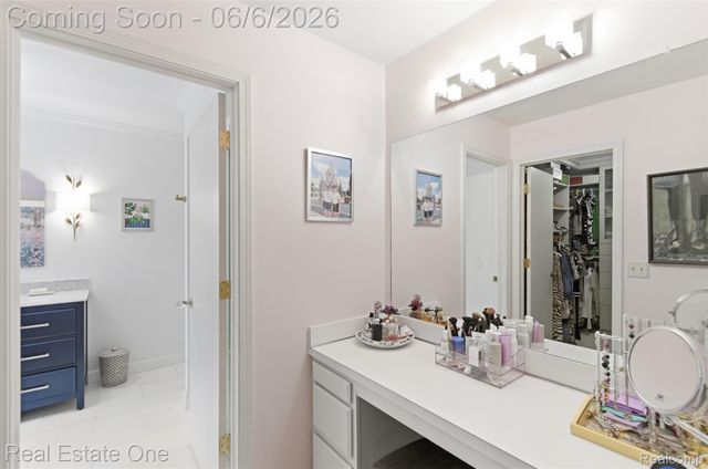 23910 Trailwood Court 82, Bingham Farms Village, MI 48025