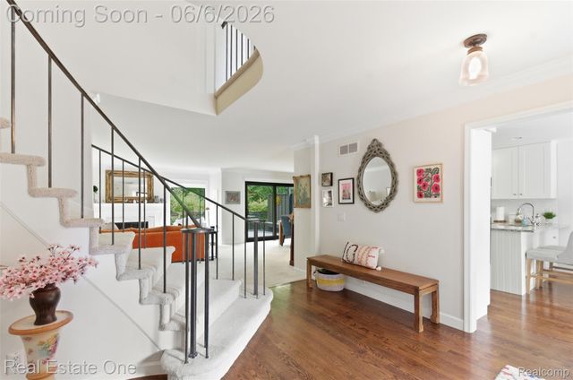 23910 Trailwood Court 82, Bingham Farms Village, MI 48025