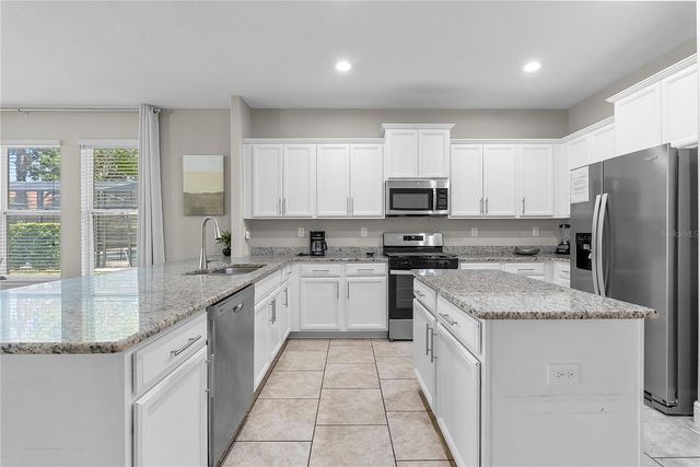 4200 OAKTREE DRIVE, Davenport, FL 33837