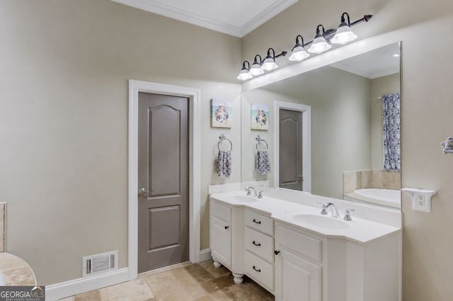 5667 Britt Whitmire Road, Gainesville, GA 30506