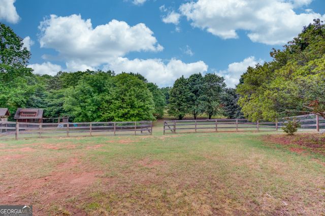 5667 Britt Whitmire Road, Gainesville, GA 30506