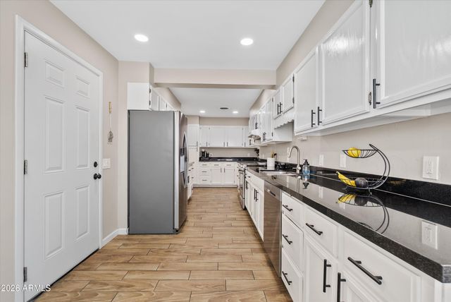 2124 E 3RD Drive, Mesa, AZ 85204