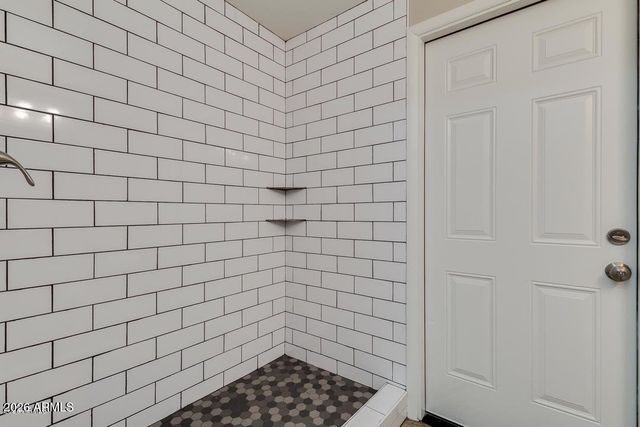 2124 E 3RD Drive, Mesa, AZ 85204