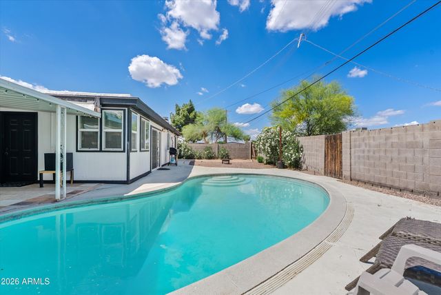 2124 E 3RD Drive, Mesa, AZ 85204