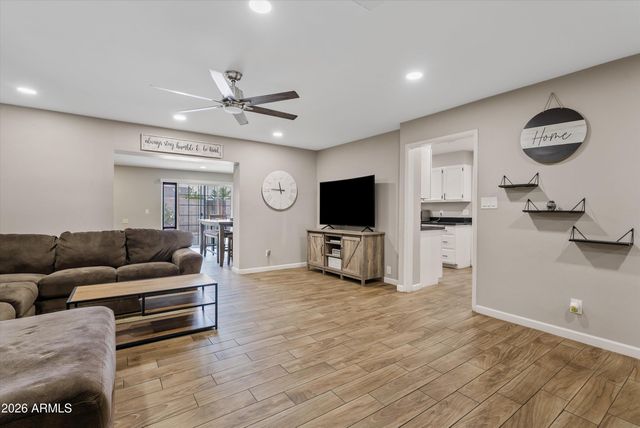 2124 E 3RD Drive, Mesa, AZ 85204