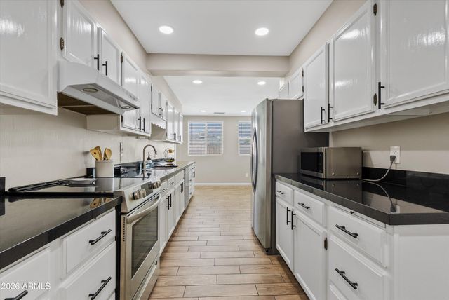 2124 E 3RD Drive, Mesa, AZ 85204