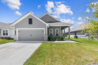 222 Boatright BLVD, Jarrell, TX 76537