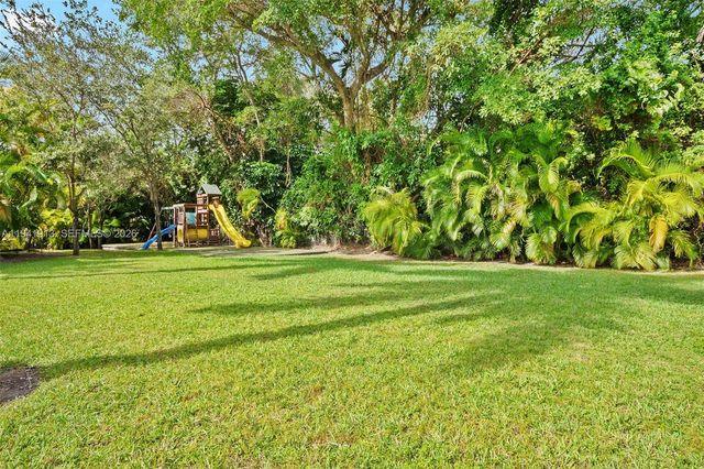 5901 Rolling Road Dr, Pinecrest, FL 33156