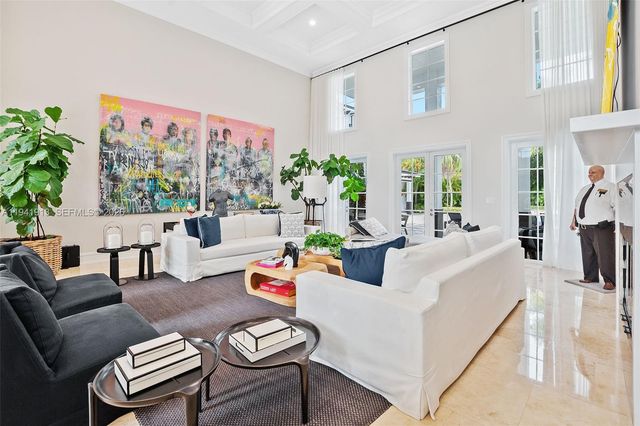 5901 Rolling Road Dr, Pinecrest, FL 33156