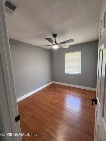 6244 PETTIFORD Drive W, Jacksonville, FL 32209