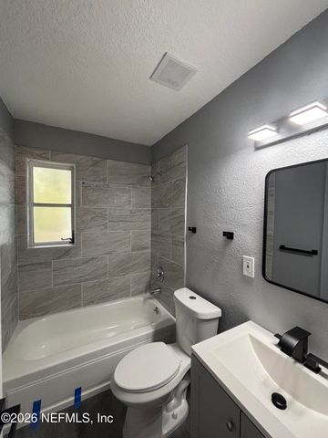 6244 PETTIFORD Drive W, Jacksonville, FL 32209